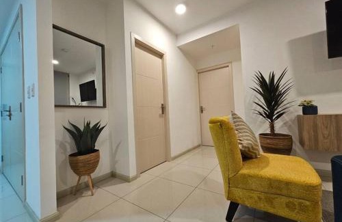 Heredia Appartement | Charming Retreat Heredia: Your Home Away from Home
