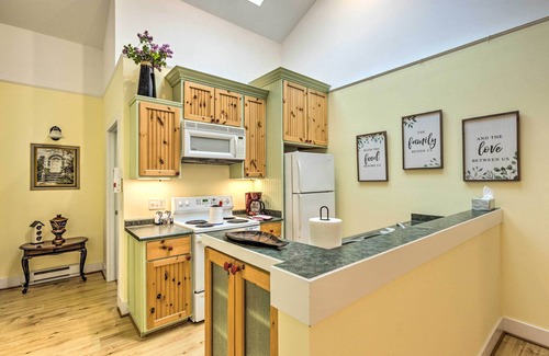 Frankfort Appartement | Charming Retreat Near Downtown Frankfort & Beaches