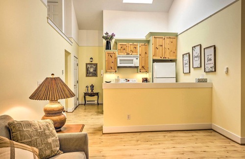 Frankfort Appartement | Charming Retreat Near Downtown Frankfort & Beaches