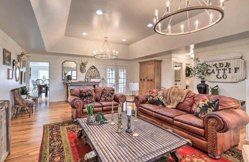 Greenville Maison | Charming Retreat on 80-Acre Willow Rock Ranch!