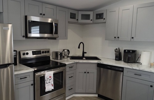 Rothesay Appartement | Charming Retreat on Rothesay Road