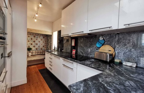Misericordia Appartement | Charming River View Loft