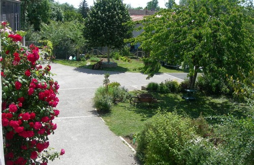Damvix Cottage | Maison au cœur du Marais Poitevin avec barques, canoës, pédalo et vélos включены