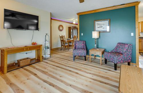 Mindoro Maison | Charming Rockland Retreat with Deck and Grill!