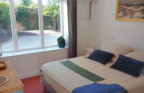 Montelimar Lit Et Petit-Déjeuner | Charming room in montelimar