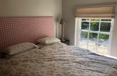 Greyton Maison | Charming Rose Cottage