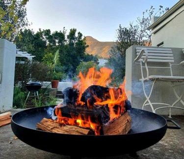 Greyton Maison | Charming Rose Cottage