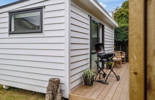 Springfield Cabine | Charming Rotorua Cabin Relaxation Amidst Stunning Landscapes!