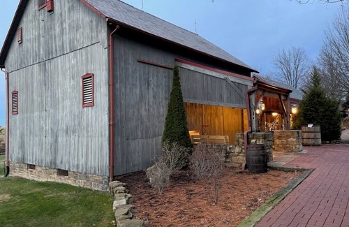 McClellandtown Cottage | Charming Rustic Cottage in the Heart of Laurel Highlands, PA Escape to this cozy, rustic retreat nestled in the stunning Laurel Highlands of Pennsylvania & Deer Creek Winery, where nature meets comfort & taste. Perfect for a weekend getaway or