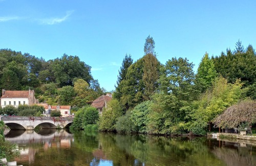 Brantome-en-Perigord Appartement | Charming suite in a very quiet and beautiful area near the sightseeing