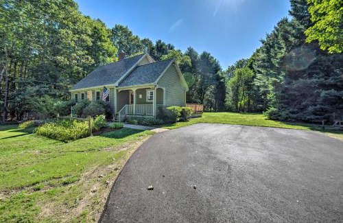 Saco Maison | Charming Saco Home with Deck, 5 Mi to Beach!