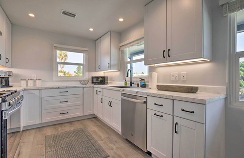 Roseville - Fleet Ridge Appartement | Charming San Diego Apartment - Walk to Bay!