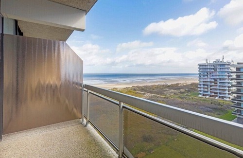 De Panne Appartement | Ravissant studio vue sur mer avec piscine couverte