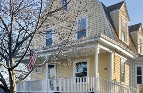 Swampscott Maison | Charming Seaside Family Home