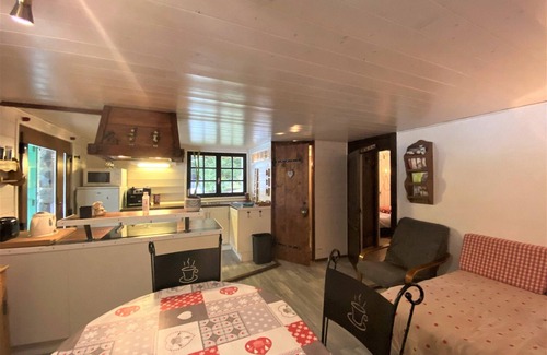 Les Prodains Appartement | Appartement 2 pièces, 5 min du téléphérique Avoriaz, navette gratuite, parking, jardin, services inclus