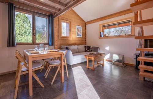 Les Bossons Chalet De Ski | Charming small chalet with Aiguille du Midi view
