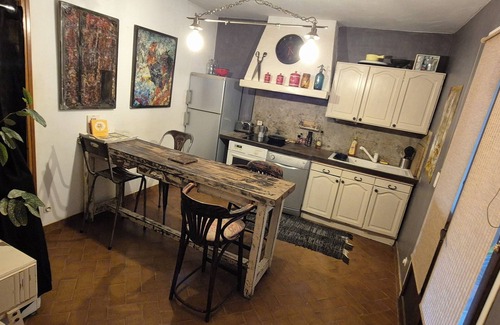 Faucon Appartement | Charming, spacious and tastefully decorated apartment in a quiet location.