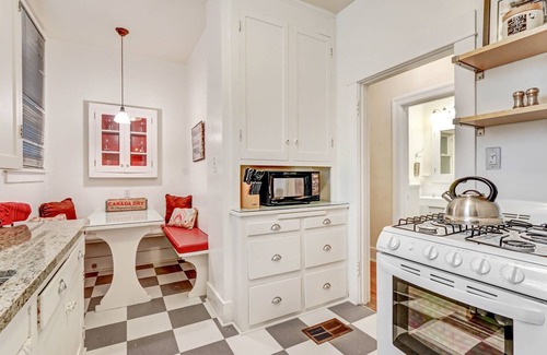 Larchmont Appartement | Hancock Park / West Hollywood: Spacieuse suite meublée 1 BR