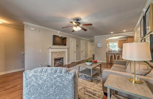 Johnson Maison | Charming Springdale Townhome about 5 Mi to Dtwn!