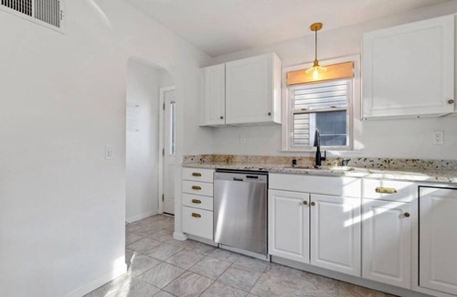 St. Louis Park Maison | Charming St. Louis Park Home