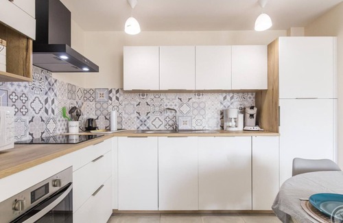 Le Val-Saint-Pere Cottage | Maison de charme avec jardin, 3 chambres, proche Avranches, animaux acceptés, ménage inclus.