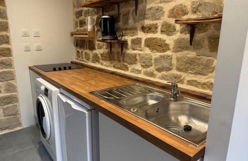 Golbey Appartement | Charming stone apartment