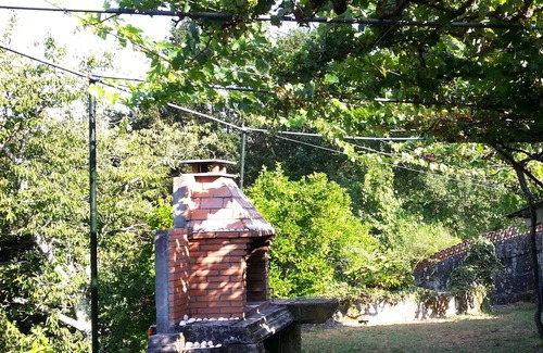Soutomaior Cottage | Belle maison en pierre dans une belle maison avec une belle rivière