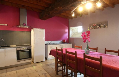 Orglandes Cottage | Maison traditionnelle, 4 chambres, animaux ok, proche Utah Beach, jardin privé, équipements complets