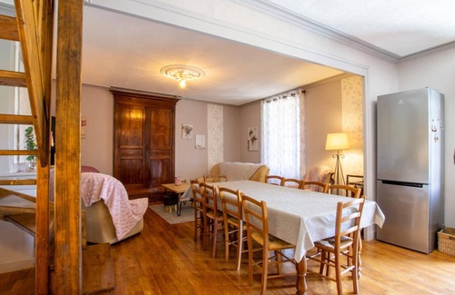 Rampieux Cottage | Maison en pierre avec piscine privée, idéal familles, proche Bastides du Périgord
