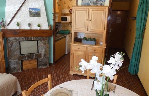 Pla d'Adet Appartement | Studio cosy 4 pers, St Lary Soulan, pied des pistes, parking, TV, kitchenette équipée