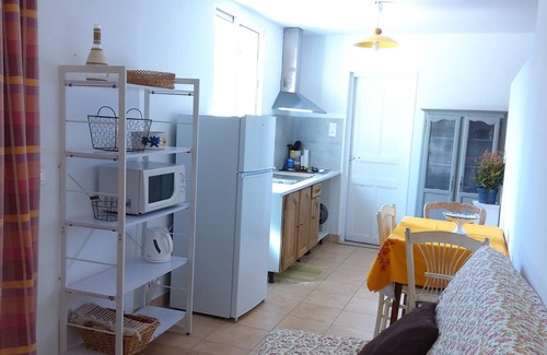 Coaraze Appartement | Charming studio between sea and mountains Self-catering cottage on an ancient olive grove