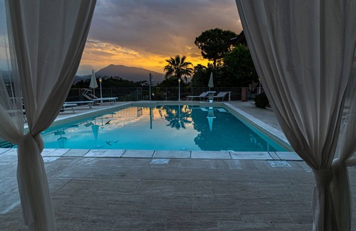 Sant'Omero Appartement | CHARMING STUDIO/FLAT WITH POOL