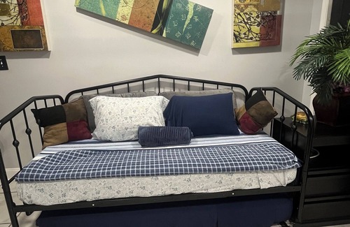 West Philadelphia Appartement | Charming studio in brilliant Philadelphia with WiFi. for traveling professionals