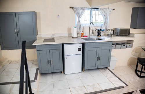 Albion Appartement | Charming studio in enchanting Montego Bay with WiFi, AC
