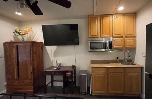 Palm Harbor Appartement | Charming studio in wonderful Palm Harbor with AC