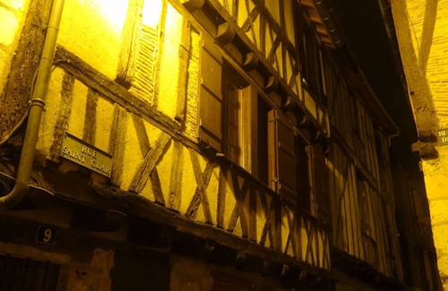 Bergerac Appartement | Studio de charme "Le Colombier" - Habitation Saint-Clar Centre Historique - WIFI / Netflix