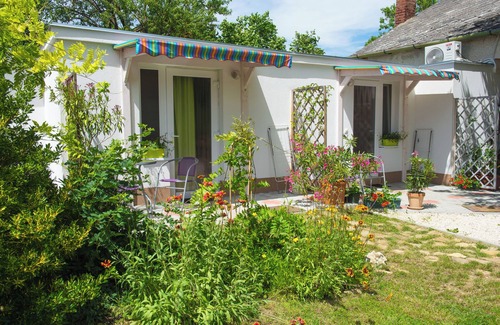 Balatongyorok Appartement | Charming studio "Orchidea" on the shores of Lake Balaton