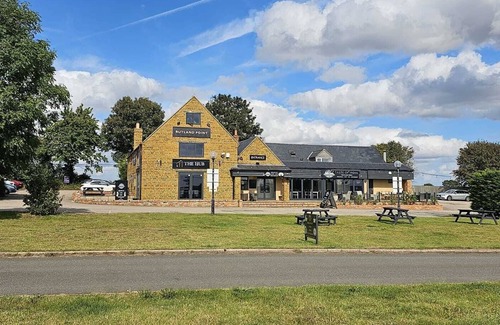 Morcott Appartement | Charming Studio Rutland Point holiday or work