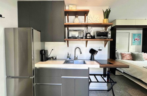 Lake Ridge Appartement | Charming Studio Prime Location Steps from Beach