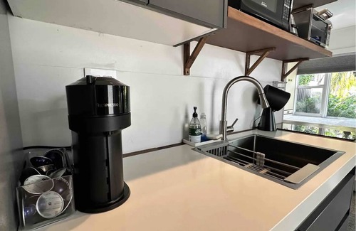 Lake Ridge Appartement | Charming Studio Prime Location Steps from Beach
