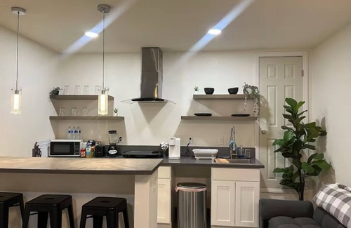 North Las Vegas Appartement | Charming studio with WiFi and AC in brilliant Near Downtown!