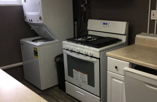 Oakmont Appartement | Charming studio with AC and WiFi in delightful Oakmont.