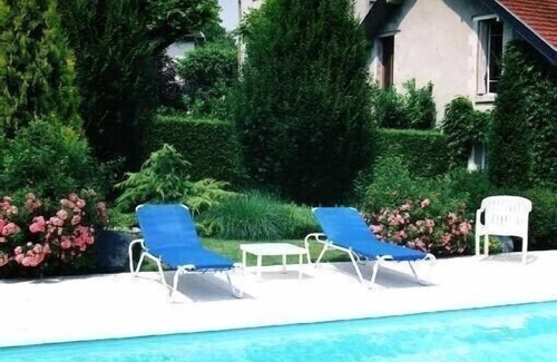 Joinville Appartement | Charming studio with mezzanine. heated swimming pool