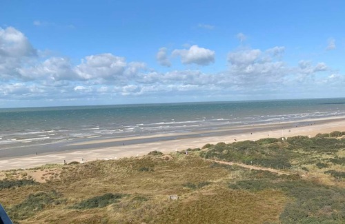 De Panne Appartement | Charmant studio avec vue latérale sur la mer et piscine intérieure