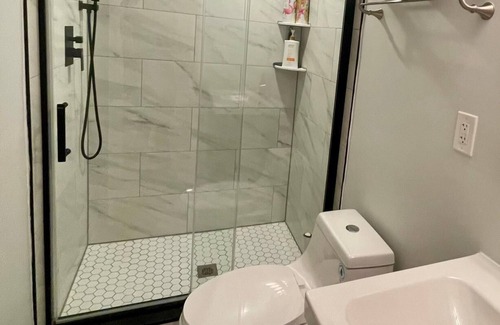 South Oakland Appartement | Charming studio with WiFi and AC in vibrant Pittsburgh