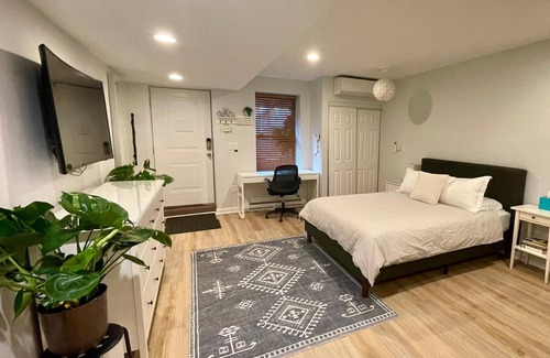 South Oakland Appartement | Charming studio with WiFi and AC in vibrant Pittsburgh