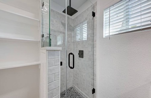 West Campus Appartement | Charming studio with WiFi and AC in Austin