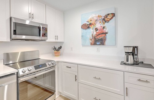 Sullivan's Island Appartement | Charming Sullivans Island Bungalow