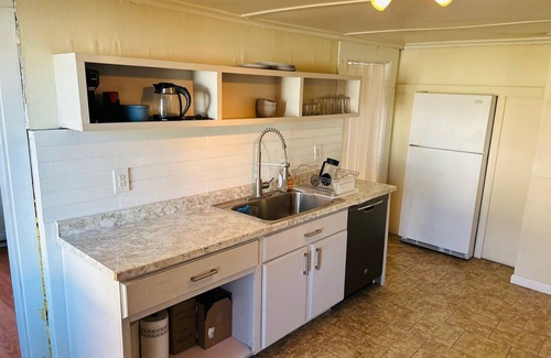 Watervliet Appartement | Charming, Sunny and Spacious 2-bedroom Flat in Heart of Capitol Region