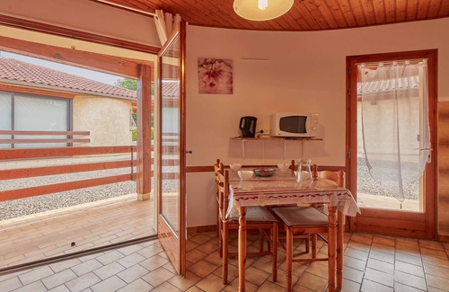 Barbotan-les-Thermes Appartement | Charming T2 in Barbotan with terrace and free parking
